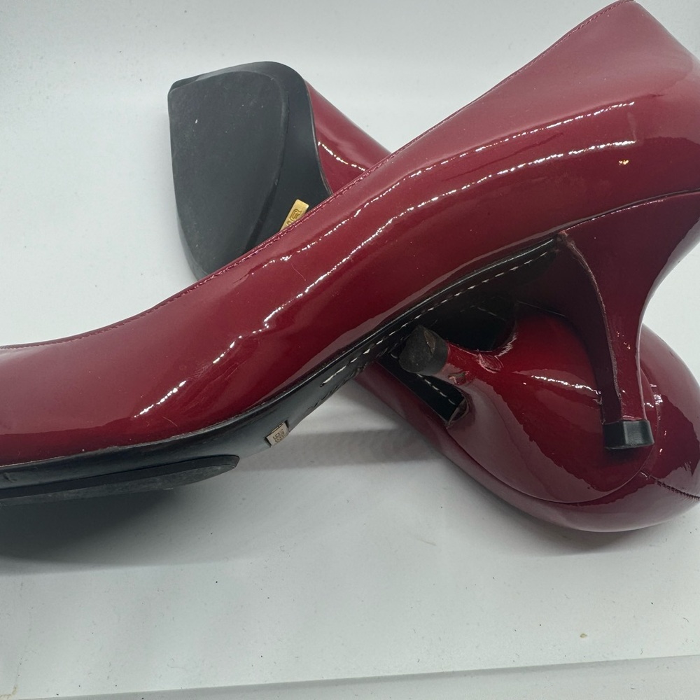 Red pumps - Picture 4 of 5